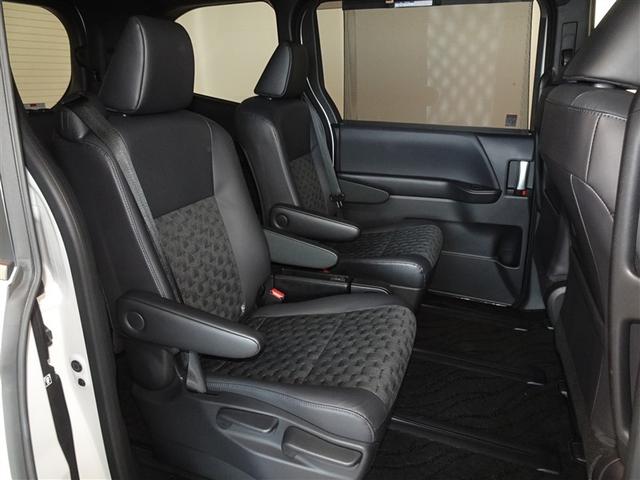 ヴォクシー Ｓ－Ｚ　衝突被害軽減システム　メモリーナビ　フルセグ　後席モニター　バックカメラ　ＥＴＣ　両側電動スライド　３列シート　ＬＥＤヘッドランプ　スマートキー　乗車定員７人（18枚目）