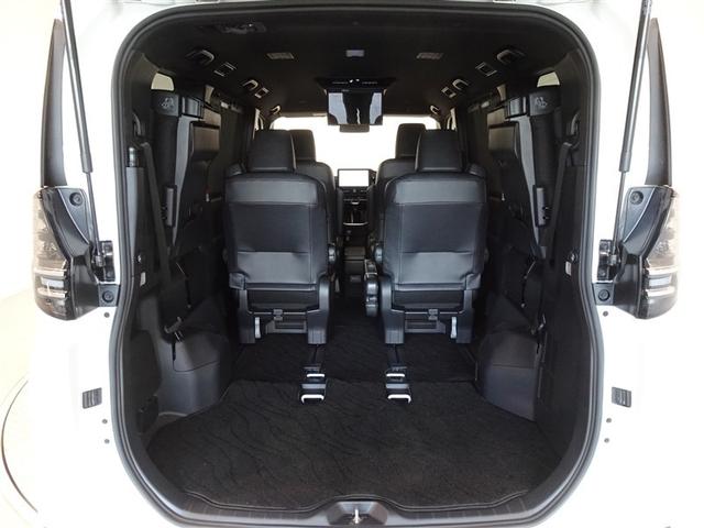 ヴォクシー Ｓ－Ｚ　衝突被害軽減システム　メモリーナビ　フルセグ　後席モニター　バックカメラ　ＥＴＣ　両側電動スライド　３列シート　ＬＥＤヘッドランプ　スマートキー　乗車定員７人（22枚目）