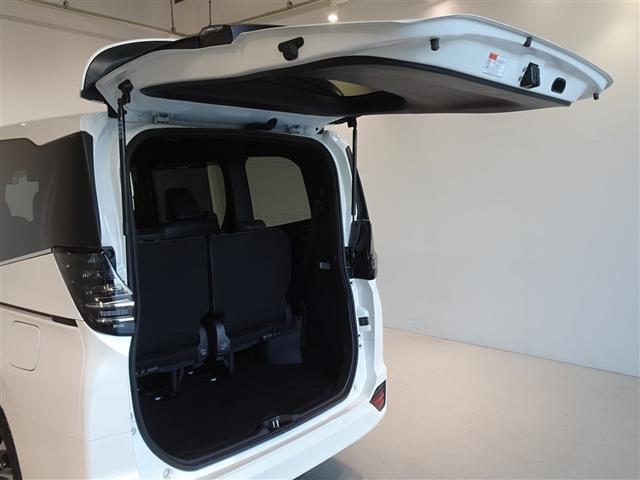 ヴォクシー Ｓ－Ｚ　衝突被害軽減システム　メモリーナビ　フルセグ　後席モニター　バックカメラ　ＥＴＣ　両側電動スライド　３列シート　ＬＥＤヘッドランプ　スマートキー　乗車定員７人（24枚目）