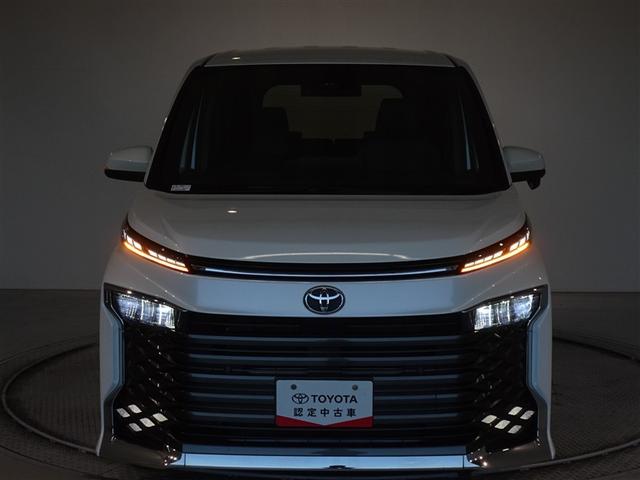 ヴォクシー Ｓ－Ｚ　衝突被害軽減システム　メモリーナビ　フルセグ　後席モニター　バックカメラ　ＥＴＣ　両側電動スライド　３列シート　ＬＥＤヘッドランプ　スマートキー　乗車定員７人（27枚目）