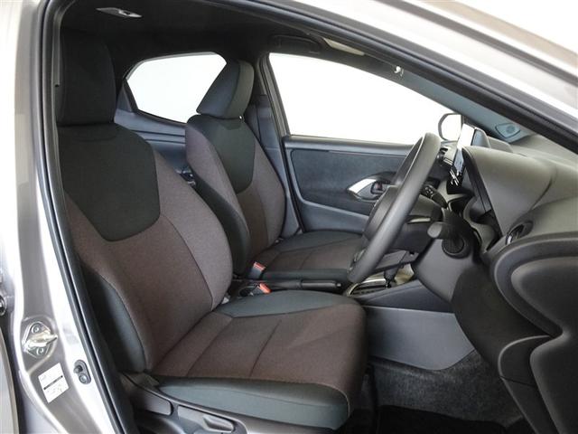 ヤリス ハイブリッドＧ　衝突被害軽減システム　メモリーナビ　フルセグ　バックカメラ　ＥＴＣ　スマートキー（4枚目）