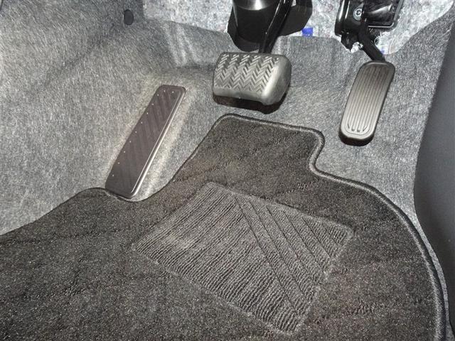 ヤリス ハイブリッドＧ　衝突被害軽減システム　メモリーナビ　フルセグ　バックカメラ　ＥＴＣ　スマートキー（11枚目）