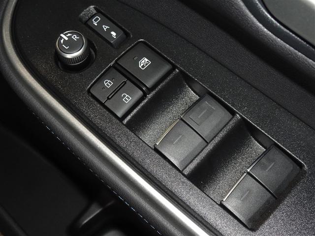 ヴォクシー Ｓ－Ｚ　衝突被害軽減システム　メモリーナビ　フルセグ　バックカメラ　ＥＴＣ　両側電動スライド　３列シート　ＬＥＤヘッドランプ　スマートキー　乗車定員７人（16枚目）