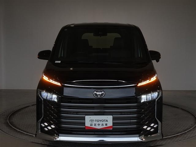 ヴォクシー Ｓ－Ｚ　衝突被害軽減システム　メモリーナビ　フルセグ　バックカメラ　ＥＴＣ　両側電動スライド　３列シート　ＬＥＤヘッドランプ　スマートキー　乗車定員７人（27枚目）