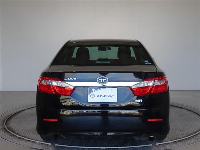 リアにハイマウントストップランプを装備しています。後続車両からの視認性も良く、安心です。