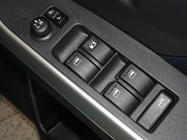 ルーミー カスタムＧ　衝突被害軽減システム　メモリーナビ　フルセグ　バックカメラ　ＥＴＣ　両側電動スライド　ＬＥＤヘッドランプ　スマートキー（18枚目）