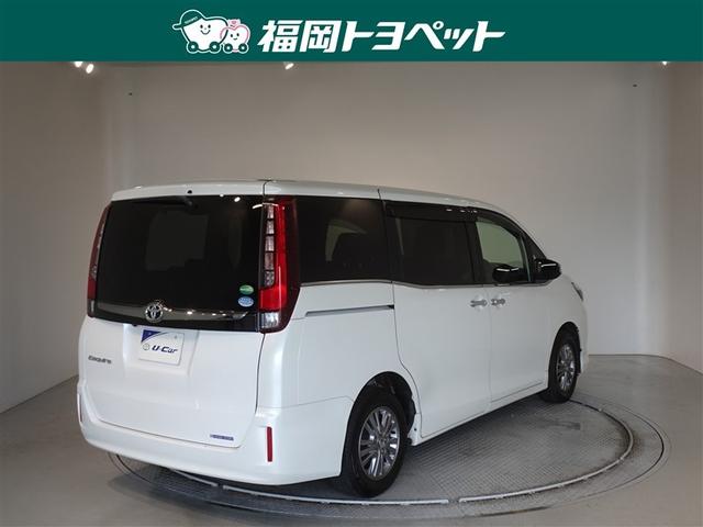 エスクァイア Ｇｉ　ブラックテーラード　衝突被害軽減システム　メモリーナビ　フルセグ　バックカメラ　ＥＴＣ　両側電動スライド　３列シート　ＬＥＤヘッドランプ　スマートキー　乗車定員７人（3枚目）