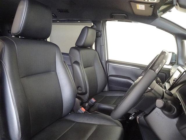 エスクァイア Ｇｉ　ブラックテーラード　衝突被害軽減システム　メモリーナビ　フルセグ　バックカメラ　ＥＴＣ　両側電動スライド　３列シート　ＬＥＤヘッドランプ　スマートキー　乗車定員７人（4枚目）