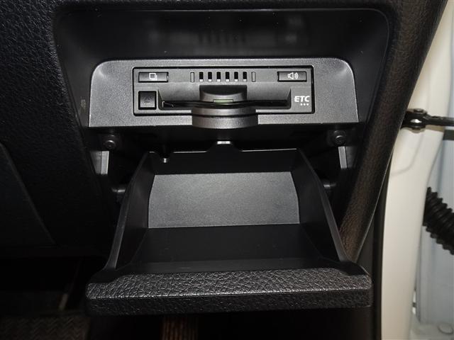 エスクァイア Ｇｉ　ブラックテーラード　衝突被害軽減システム　メモリーナビ　フルセグ　バックカメラ　ＥＴＣ　両側電動スライド　３列シート　ＬＥＤヘッドランプ　スマートキー　乗車定員７人（14枚目）