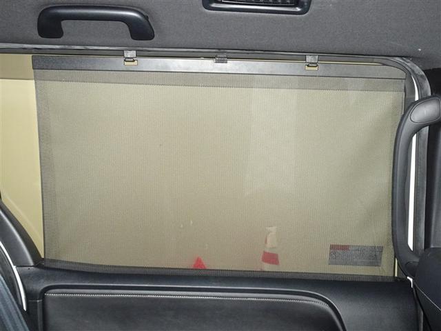 エスクァイア Ｇｉ　ブラックテーラード　衝突被害軽減システム　メモリーナビ　フルセグ　バックカメラ　ＥＴＣ　両側電動スライド　３列シート　ＬＥＤヘッドランプ　スマートキー　乗車定員７人（18枚目）