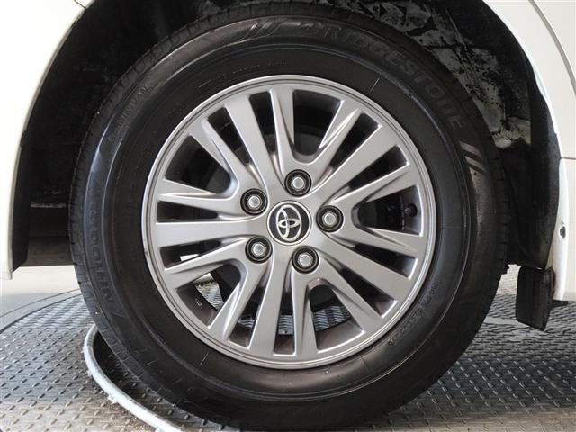 エスクァイア Ｇｉ　ブラックテーラード　衝突被害軽減システム　メモリーナビ　フルセグ　バックカメラ　ＥＴＣ　両側電動スライド　３列シート　ＬＥＤヘッドランプ　スマートキー　乗車定員７人（24枚目）