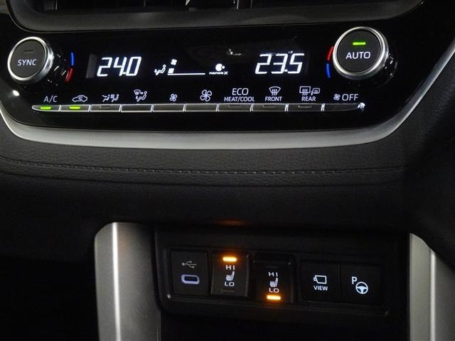 ���E�Ɨ��ŉ��x�R���g���[�����ł���I�[�g�G�A�R���𑕔����Ă��܂��B�V�[�g�q�[�^�[���������Ă��܂��B