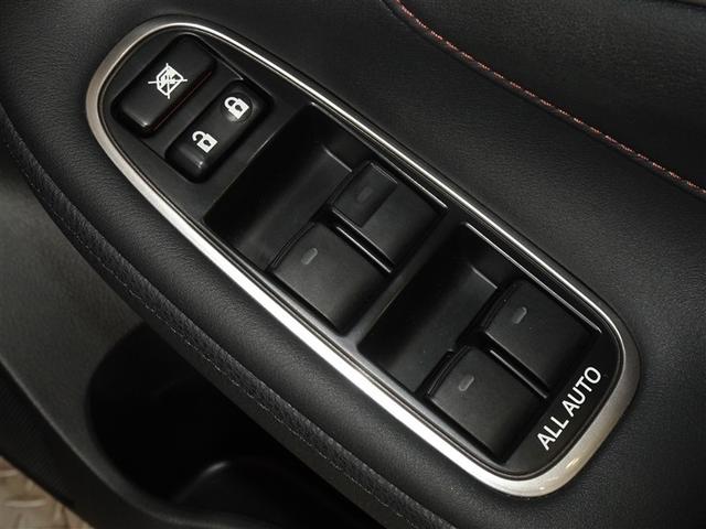 �d���i�[���h�A�~���[�E�p���[�E�C���h�E�𑕔����Ă��܂��B