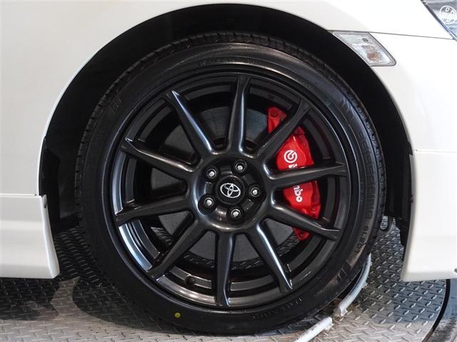 �������Ƒ����������������A�����A���~�𑕔����Ă��܂��B