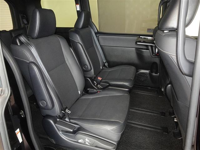 �\�t�@�[�̂悤�ȃZ�J���h�V�[�g�A�v���C�x�[�g���[���ɂ���悤�ł��B