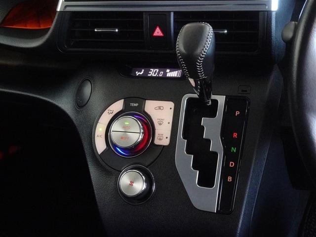 �ԓ������K�ɁA�I�[�g�G�A�R���𑕔����Ă��܂��B