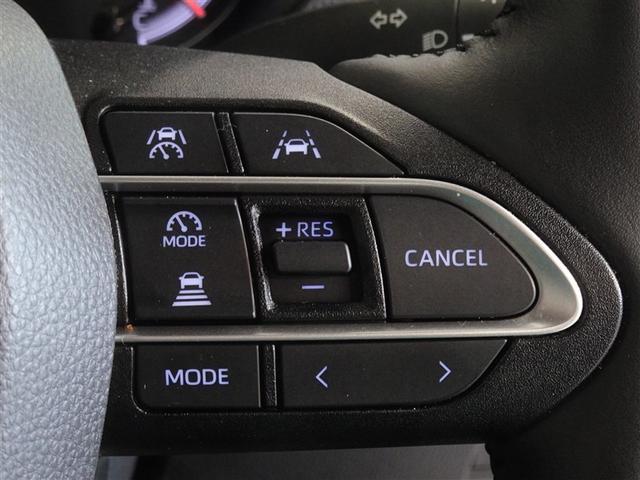 ヴォクシー Ｓ－Ｚ　衝突被害軽減システム　メモリーナビ　フルセグ　バックカメラ　ＥＴＣ　両側電動スライド　３列シート　ＬＥＤヘッドランプ　スマートキー　乗車定員７人（11枚目）