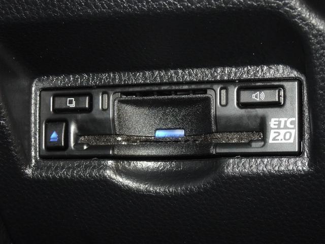 ヴォクシー Ｓ－Ｚ　衝突被害軽減システム　メモリーナビ　フルセグ　バックカメラ　ＥＴＣ　両側電動スライド　３列シート　ＬＥＤヘッドランプ　スマートキー　乗車定員７人（16枚目）