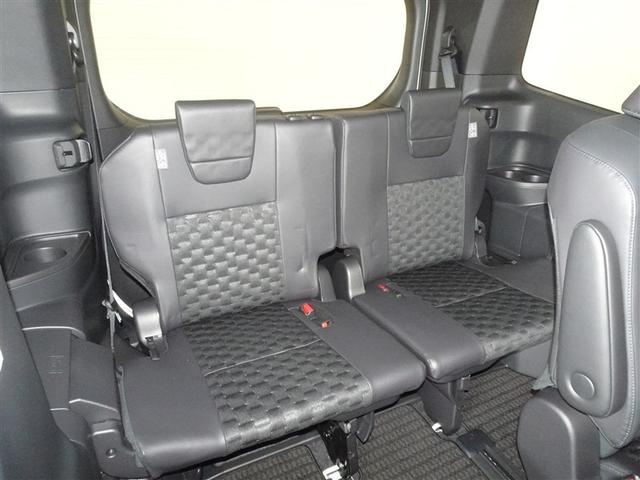 ヴォクシー Ｓ－Ｚ　衝突被害軽減システム　メモリーナビ　フルセグ　バックカメラ　ＥＴＣ　両側電動スライド　３列シート　ＬＥＤヘッドランプ　スマートキー　乗車定員７人（20枚目）