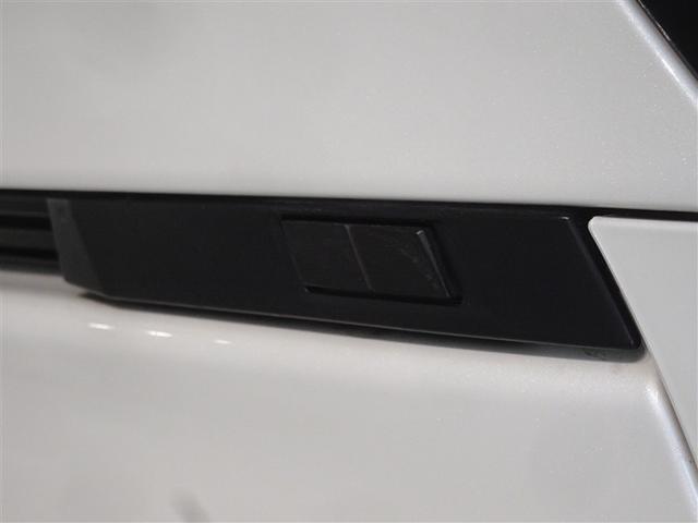 ヴォクシー Ｓ－Ｚ　衝突被害軽減システム　メモリーナビ　フルセグ　バックカメラ　ＥＴＣ　両側電動スライド　３列シート　ＬＥＤヘッドランプ　スマートキー　乗車定員７人（25枚目）