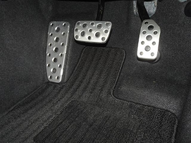 �S���̊���~�߂�g�ݍ��킹���A���~���X�|�[�c�y�_���ł��B�C���G��Ă��Ă�����ɂ����A���K�ȃh���C�u���y���߂܂���