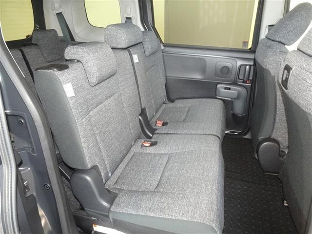 シエンタ ハイブリッドＺ　衝突被害軽減システム　メモリーナビ　フルセグ　バックカメラ　ＥＴＣ　ドラレコ　両側電動スライド　３列シート　ＬＥＤヘッドランプ　スマートキー　乗車定員７人（18枚目）