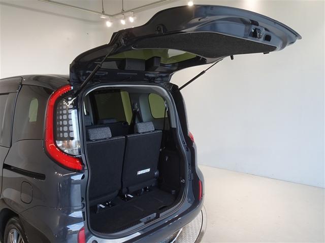 シエンタ ハイブリッドＺ　衝突被害軽減システム　メモリーナビ　フルセグ　バックカメラ　ＥＴＣ　ドラレコ　両側電動スライド　３列シート　ＬＥＤヘッドランプ　スマートキー　乗車定員７人（23枚目）