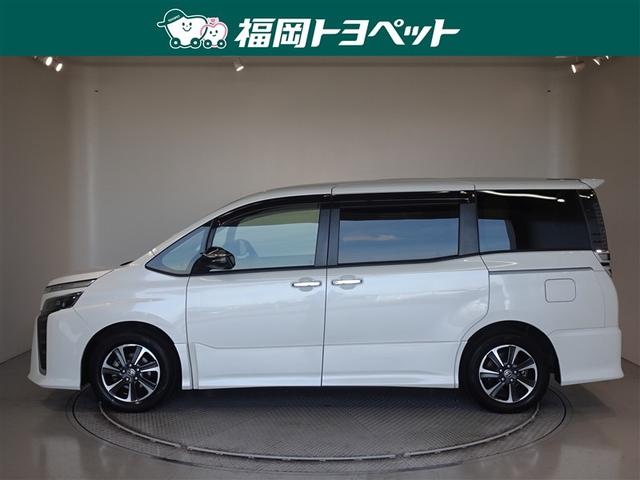 ヴォクシー ＺＳ　煌ＩＩＩ　衝突被害軽減システム　メモリーナビ　フルセグ　後席モニター　バックカメラ　両側電動スライド　３列シート　ＬＥＤヘッドランプ　スマートキー　乗車定員７人（2枚目）