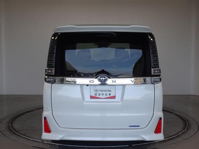 ヴォクシー ＺＳ　煌ＩＩＩ　衝突被害軽減システム　メモリーナビ　フルセグ　後席モニター　バックカメラ　両側電動スライド　３列シート　ＬＥＤヘッドランプ　スマートキー　乗車定員７人（22枚目）