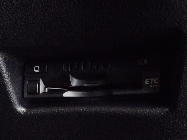 シエンタ Ｇ　衝突被害軽減システム　メモリーナビ　フルセグ　バックカメラ　ＥＴＣ　両側電動スライド　３列シート　スマートキー　乗車定員７人（13枚目）