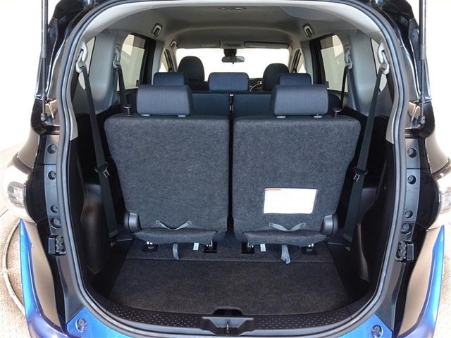 シエンタ Ｇ　衝突被害軽減システム　メモリーナビ　フルセグ　バックカメラ　ＥＴＣ　両側電動スライド　３列シート　スマートキー　乗車定員７人（18枚目）