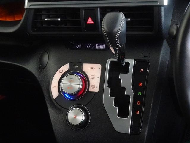 シエンタ ハイブリッド　ファンベースＧ　クエロ　衝突被害軽減システム　メモリーナビ　フルセグ　後席モニター　バックカメラ　ＥＴＣ　両側電動スライド　ＬＥＤヘッドランプ　スマートキー（10枚目）