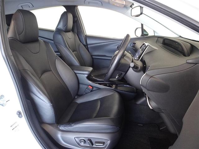 プリウス Ａツーリングセレクション　衝突被害軽減システム　メモリーナビ　フルセグ　バックカメラ　ＥＴＣ　フルエアロ　ＬＥＤヘッドランプ　スマートキー（4枚目）