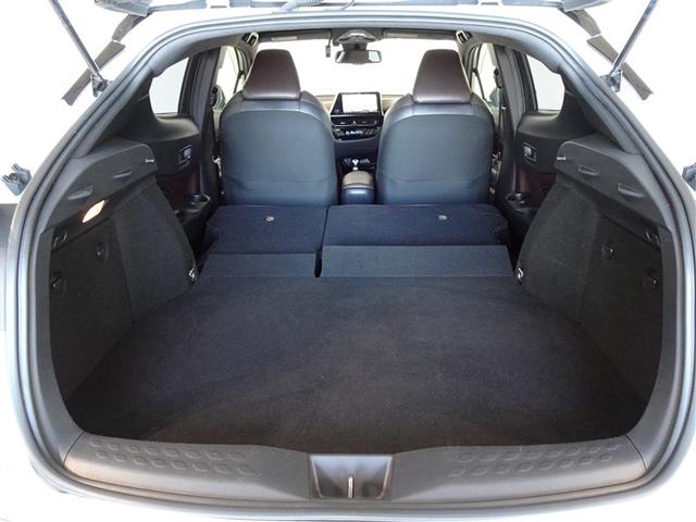 �Z�J���h�V�[�g��|������Ԃł��B�Z�J���h�V�[�g�͓Ɨ��|�A�ו��ɍ��킹�ă��Q�b�W�X�y�[�X���A�����W�ł��܂��B