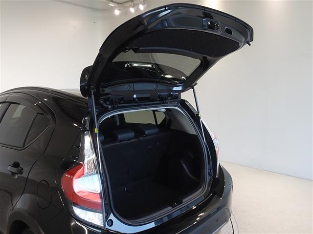 アクア クロスオーバー　衝突被害軽減システム　メモリーナビ　フルセグ　バックカメラ　ＥＴＣ　ＬＥＤヘッドランプ　スマートキー（21枚目）