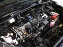 エンジンルームも念入りに清掃しております。