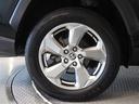 高級感と走りを引き立たせる、純正アルミを装備しています。