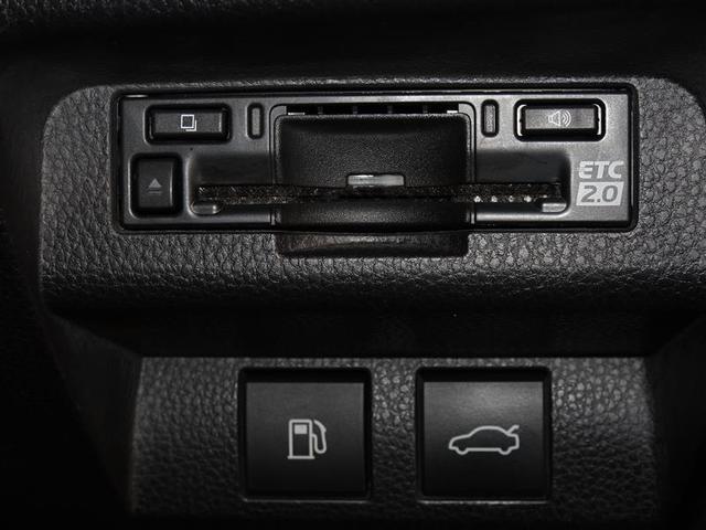 クラウンクロスオーバー Ｇアドバンスド・レザーパッケージ　ＴＶ　フルセグ　バックカメラ　ＥＴＣ　ドラレコ　ＬＥＤヘッドランプ　４ＷＤ　衝突被害軽減システム　スマートキー　キーレス（19枚目）