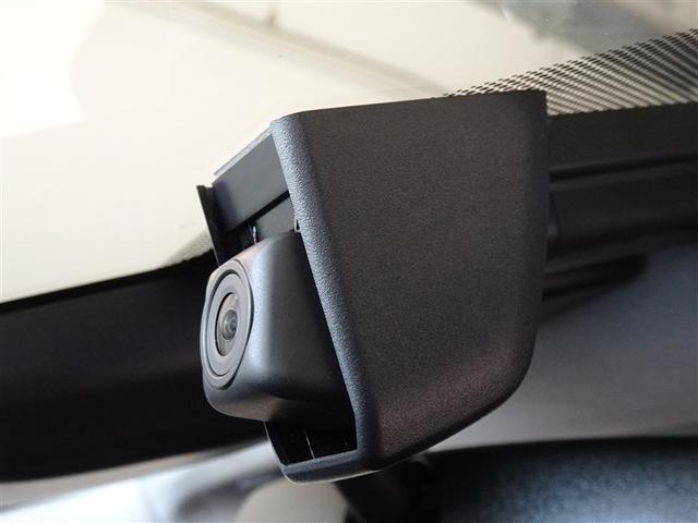 プリウス Ａ　衝突被害軽減システム　メモリーナビ　フルセグ　バックカメラ　ドラレコ　ＬＥＤヘッドランプ　スマートキー（16枚目）