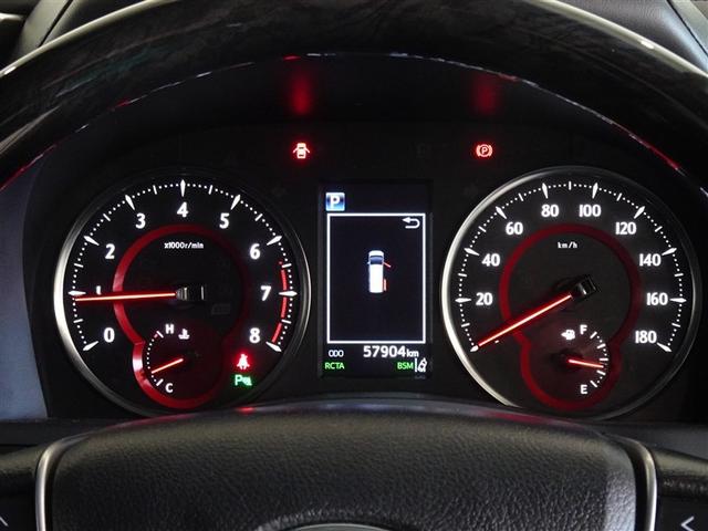 アルファード ２．５Ｓ　Ｃパッケージ　衝突被害軽減システム　メモリーナビ　フルセグ　後席モニター　バックカメラ　ＥＴＣ　両側電動スライド　３列シート　ＬＥＤヘッドランプ　スマートキー　乗車定員７人（10枚目）