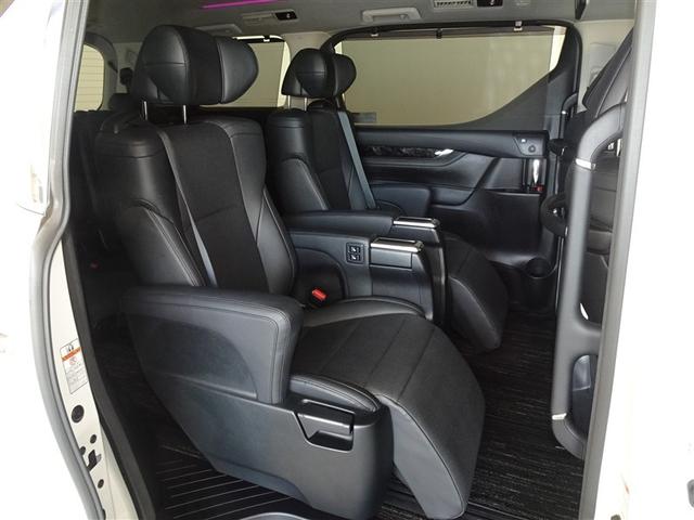 アルファード ２．５Ｓ　Ｃパッケージ　衝突被害軽減システム　メモリーナビ　フルセグ　後席モニター　バックカメラ　ＥＴＣ　両側電動スライド　３列シート　ＬＥＤヘッドランプ　スマートキー　乗車定員７人（19枚目）