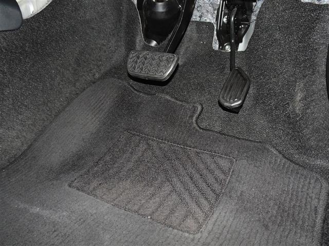 アクア Ｓスタイルブラック　衝突被害軽減システム　メモリーナビ　フルセグ　バックカメラ　ＥＴＣ　スマートキー（11枚目）