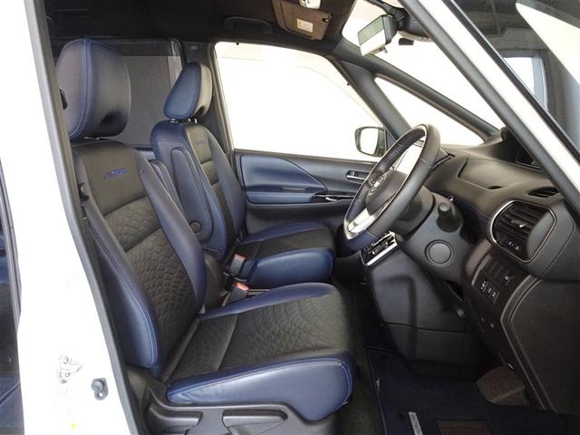 セレナ ｅ－パワー　オーテック　セーフティパッケージ　衝突被害軽減システム　メモリーナビ　フルセグ　バックカメラ　ＥＴＣ　ドラレコ　両側電動スライド　３列シート　ＬＥＤヘッドランプ　スマートキー　乗車定員７人（4枚目）