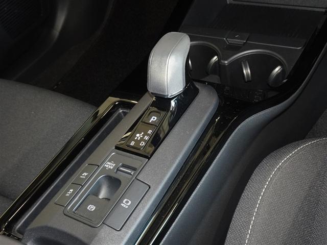 プリウス Ｇ　衝突被害軽減システム　フルセグ　バックカメラ　ＥＴＣ　ＬＥＤヘッドランプ　スマートキー（14枚目）