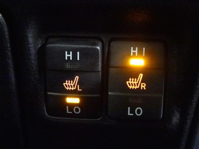 シートヒーター付きです。寒い日も快適なドライブが楽しめます♪