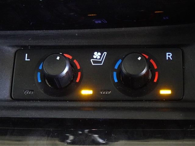 アルファード ２．５Ｓ　Ｃパッケージ　衝突被害軽減システム　メモリーナビ　フルセグ　後席モニター　バックカメラ　ＥＴＣ　両側電動スライド　フルエアロ　３列シート　ＬＥＤヘッドランプ　スマートキー　乗車定員７人（14枚目）