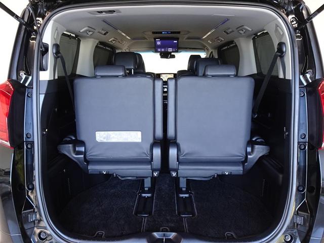 アルファード ２．５Ｓ　Ｃパッケージ　衝突被害軽減システム　メモリーナビ　フルセグ　後席モニター　バックカメラ　ＥＴＣ　両側電動スライド　フルエアロ　３列シート　ＬＥＤヘッドランプ　スマートキー　乗車定員７人（23枚目）