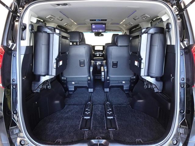 アルファード ２．５Ｓ　Ｃパッケージ　衝突被害軽減システム　メモリーナビ　フルセグ　後席モニター　バックカメラ　ＥＴＣ　両側電動スライド　フルエアロ　３列シート　ＬＥＤヘッドランプ　スマートキー　乗車定員７人（24枚目）