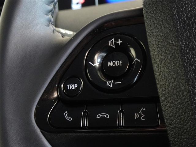 プリウス ＳセーフティプラスＩＩ　衝突被害軽減システム　メモリーナビ　バックカメラ　ＥＴＣ　ＬＥＤヘッドランプ　スマートキー（12枚目）