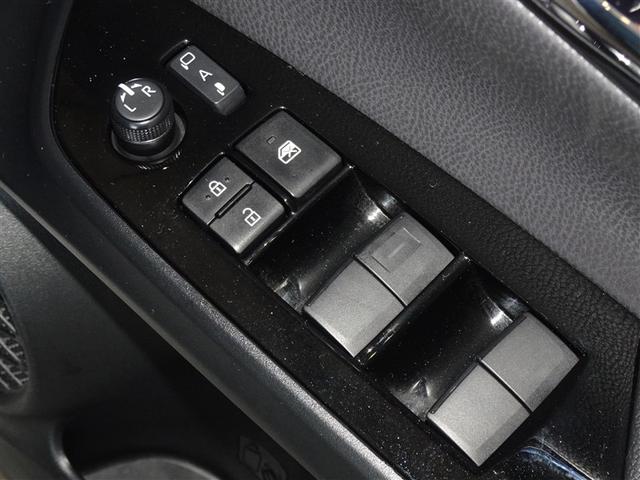 プリウス ＳセーフティプラスＩＩ　衝突被害軽減システム　メモリーナビ　バックカメラ　ＥＴＣ　ＬＥＤヘッドランプ　スマートキー（16枚目）